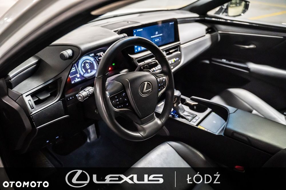Lexus ES 300h Business Edition - 8