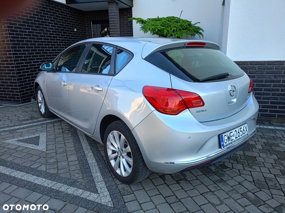 Opel Astra 1.4 ecoFLEX Selection - 4
