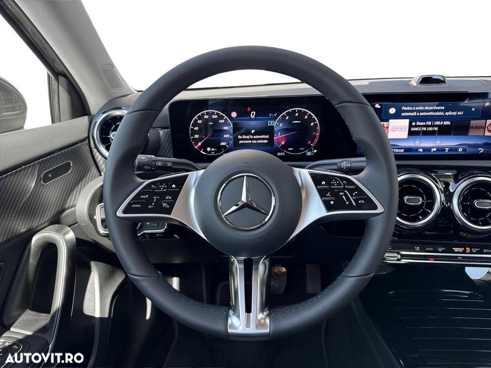 Mercedes-Benz A 180 - 11