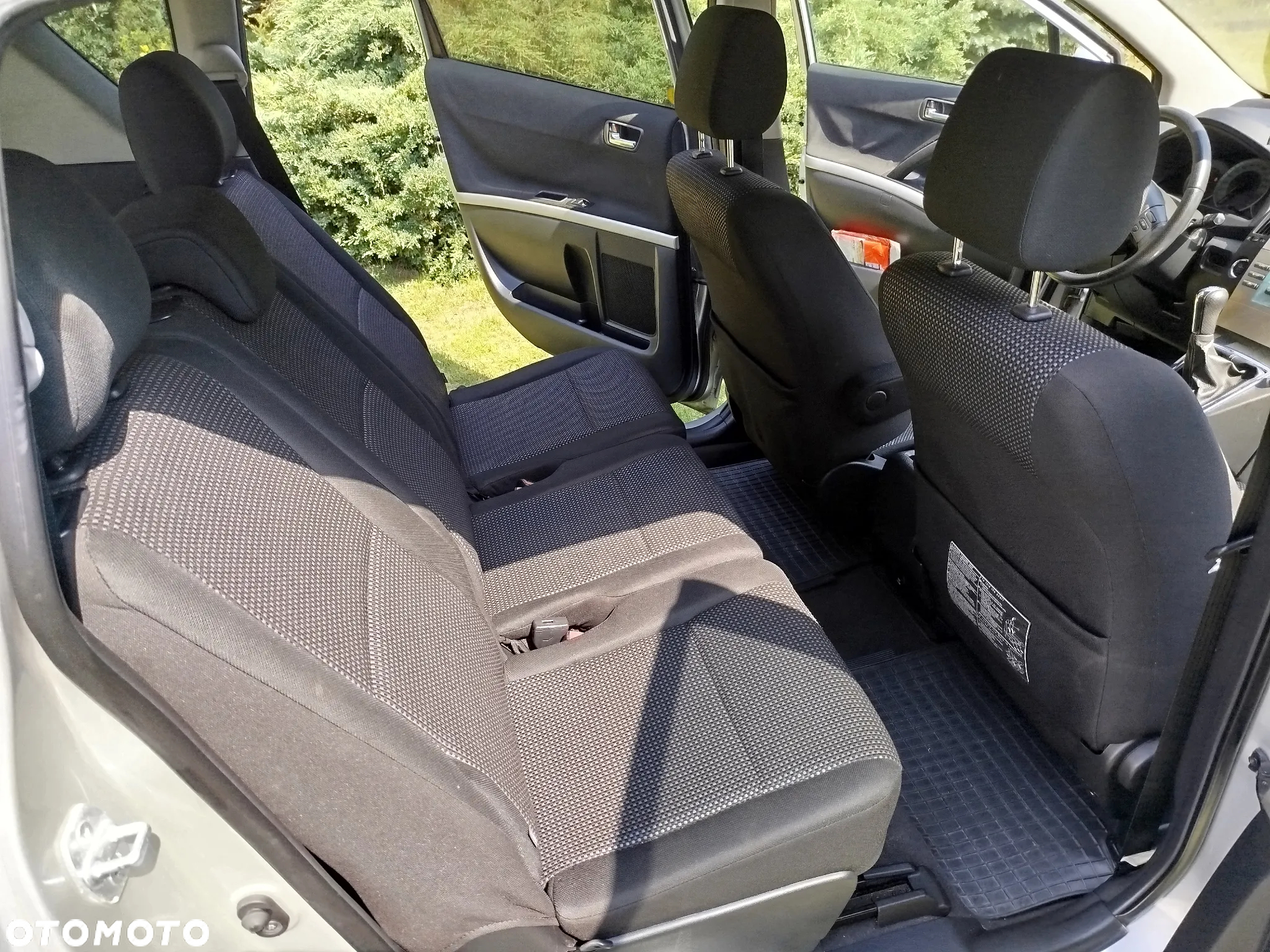 Toyota Corolla Verso 2.2 D-4D X 7os - 14