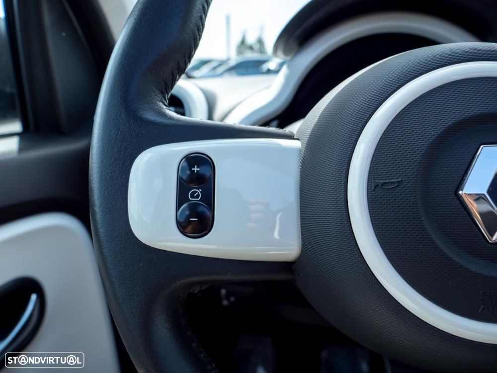 Renault Twingo E-Tech. 22 Techno - 30