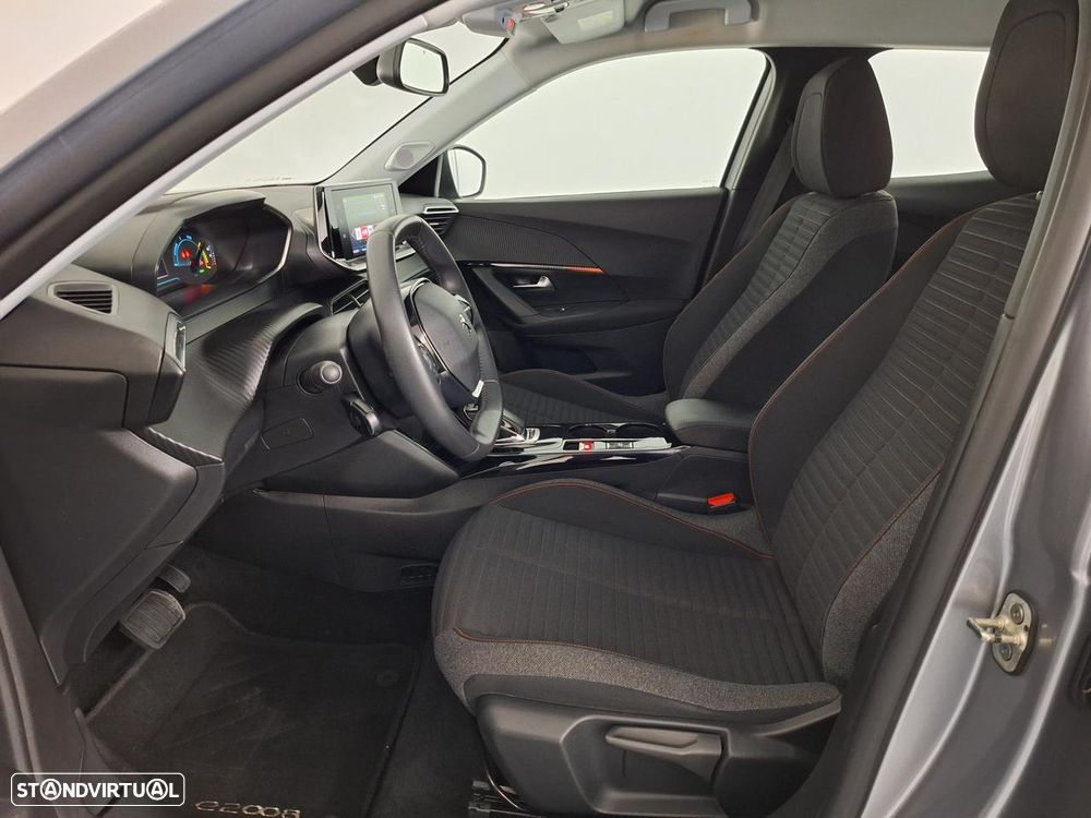 Peugeot e-2008 50 kWh Active - 14