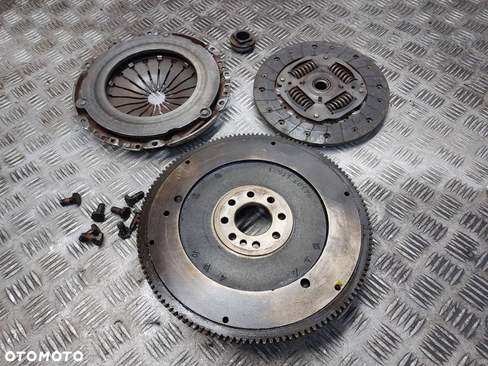 SPRZĘGŁO TARCZA DOCISK ŁOŻYSKO KOŁO ZAMACHOWE PEUGEOT 307 2.0 HDI - 6