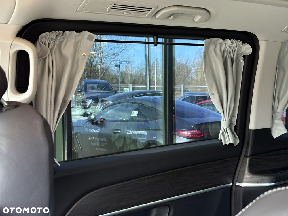 Mercedes-Benz Klasa V 300 d 4-Matic 9G-Tronic Exclusive (d³ugi) - 16