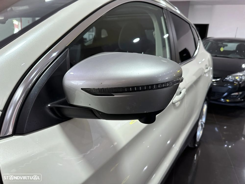 Nissan Qashqai 1.3 DIG-T N-Connecta J18 - 31