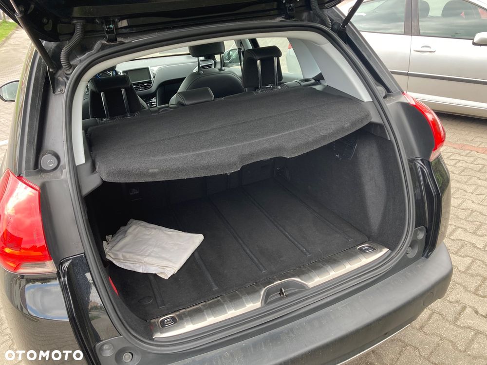 Peugeot 2008 - 6