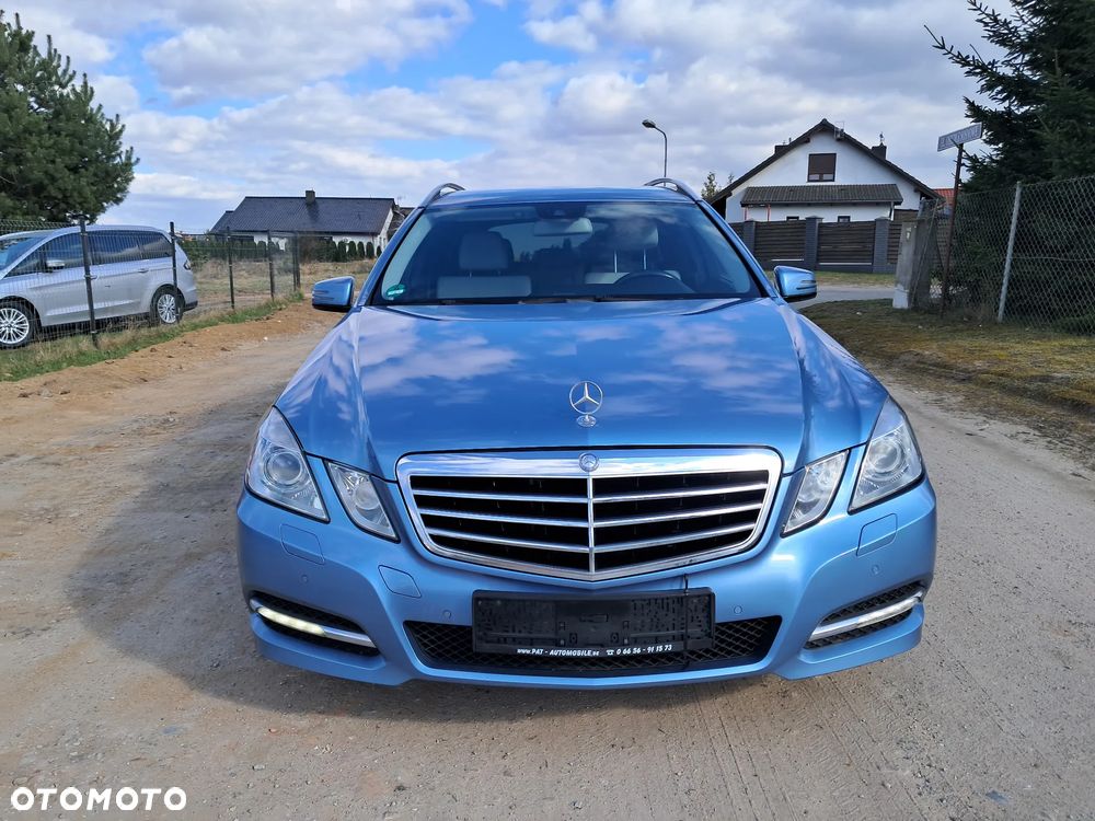 Mercedes-Benz Klasa E 220 CDI DPF BlueEFFICIENCY Elegance - 10