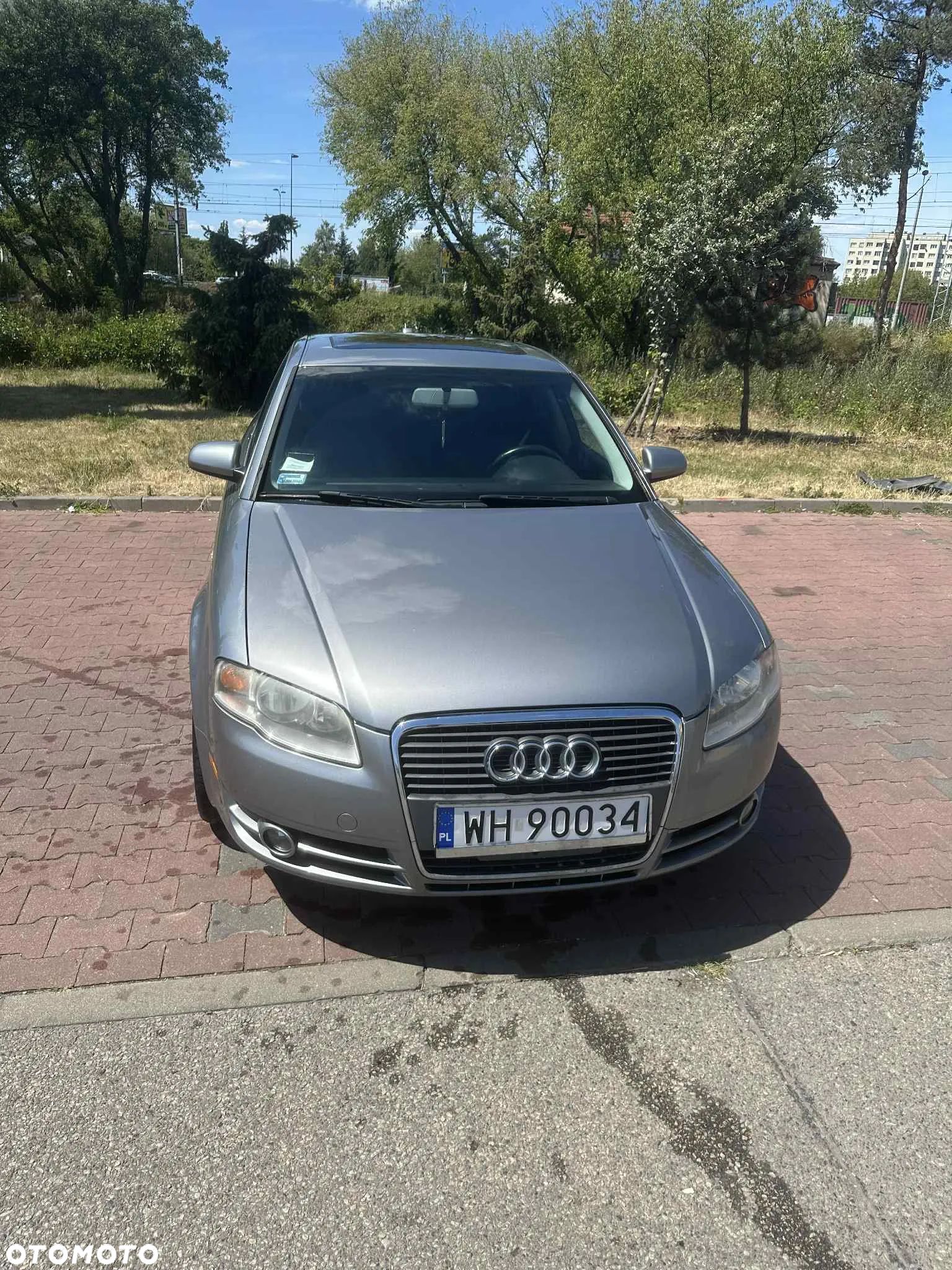 Audi A4 - 1