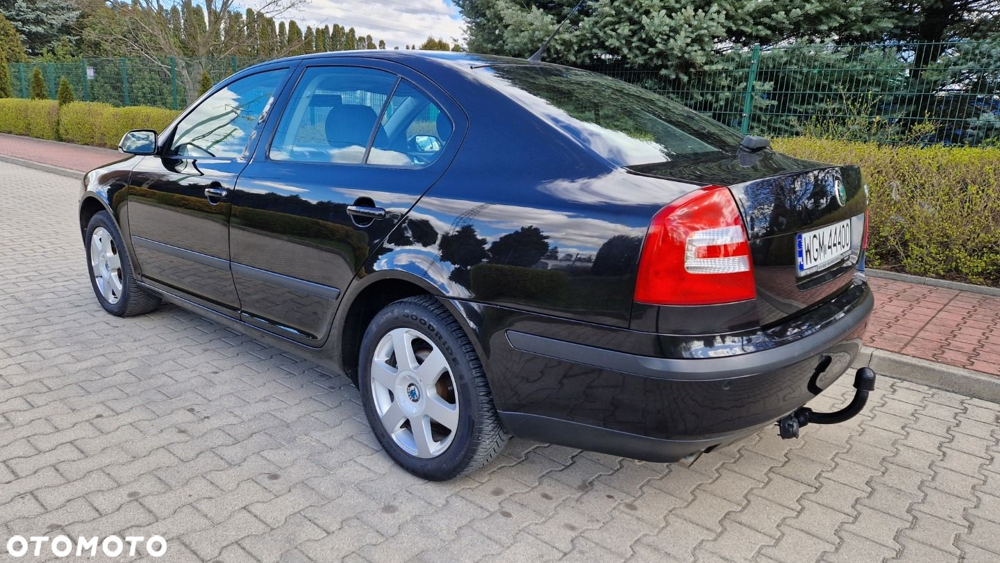 Skoda Octavia 1.6 FSI Elegance - 6