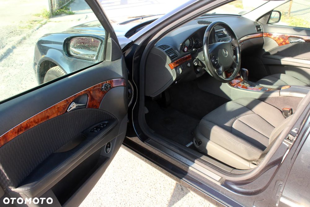 Mercedes-Benz Klasa E 200 Kompressor Automatik Elegance Sport Edition - 11