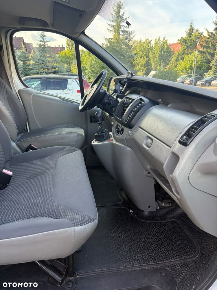 Opel Vivaro L1H1 2.7t - 8