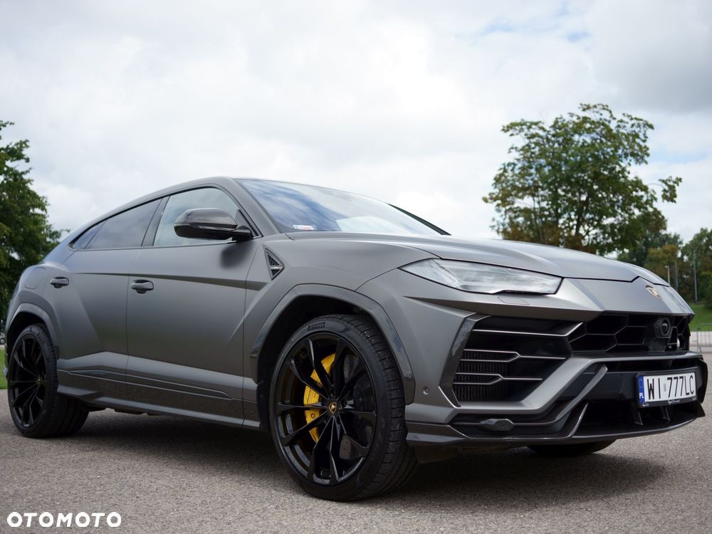 Lamborghini Urus - 8
