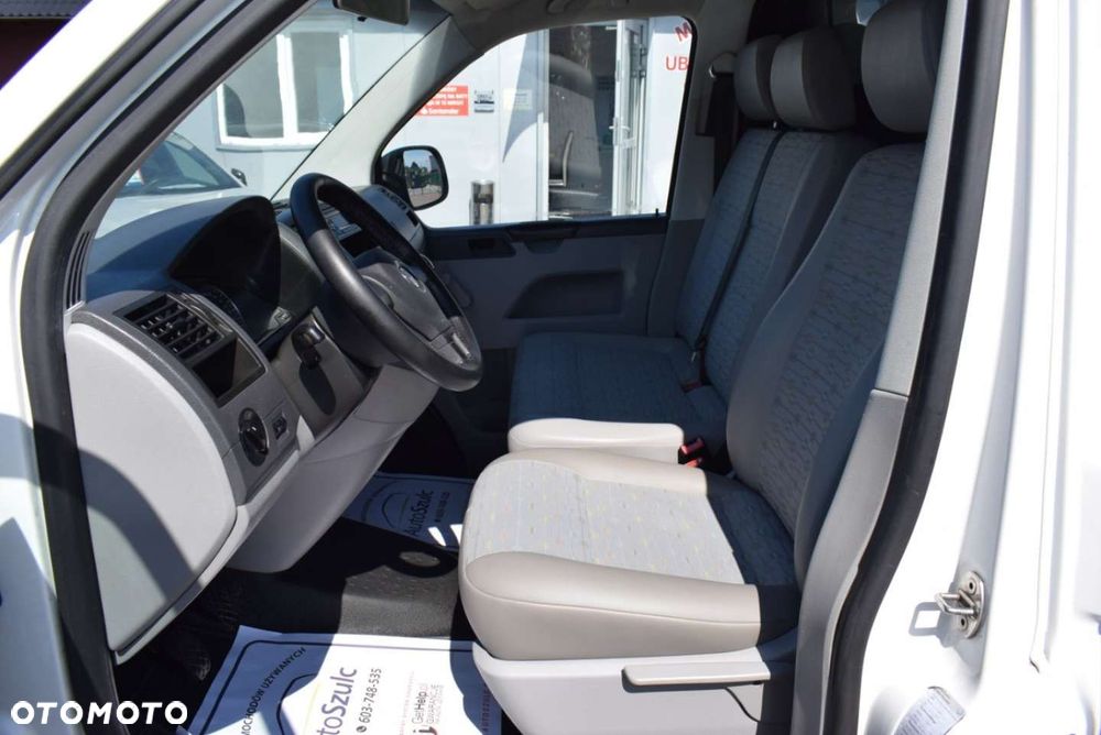 Volkswagen Transporter T5 - 18