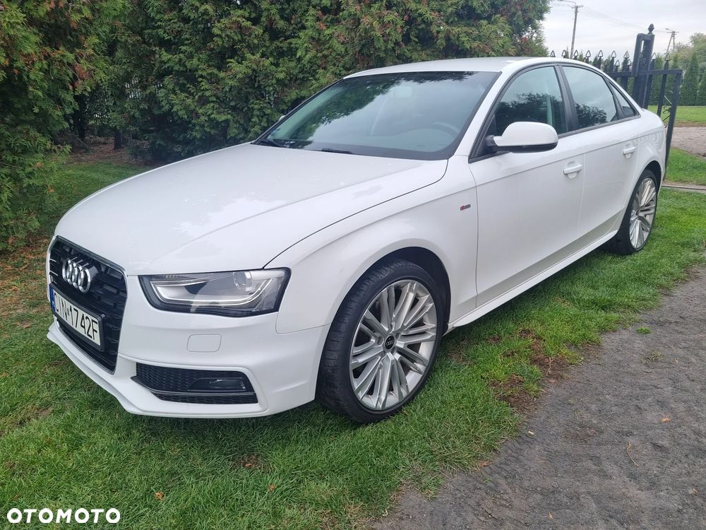 Audi A4 Limousine - 1