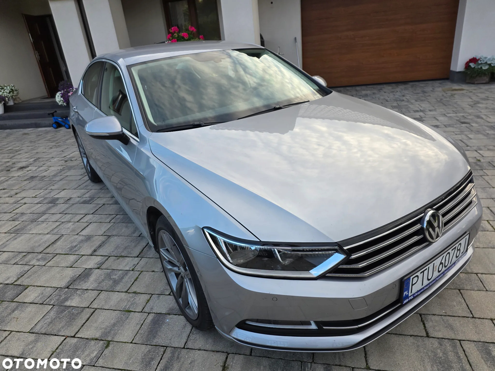 Volkswagen Passat - 3