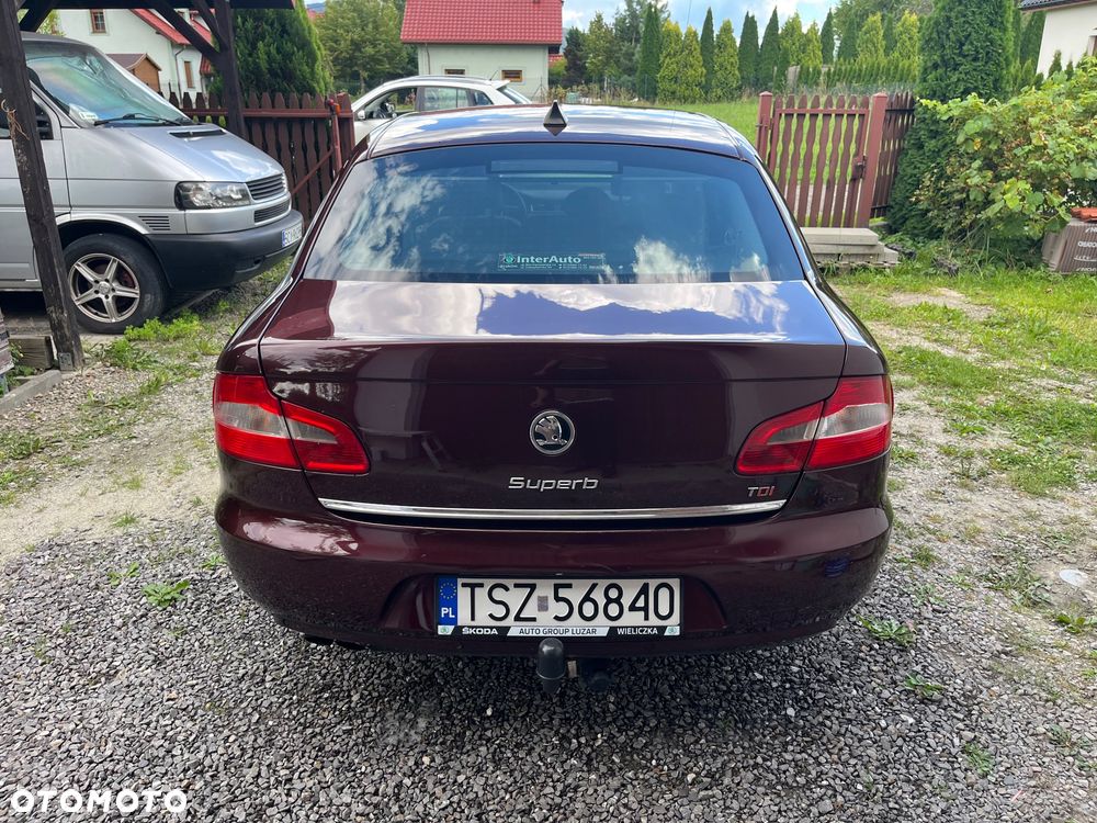 Skoda Superb 2.0 TDI Elegance - 9
