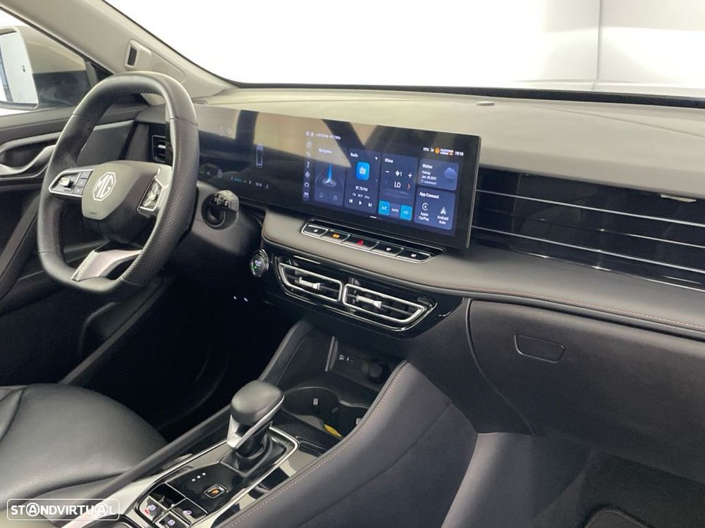 MG HS 1.5 Plug-in Hybrid Luxury — fotografia 22