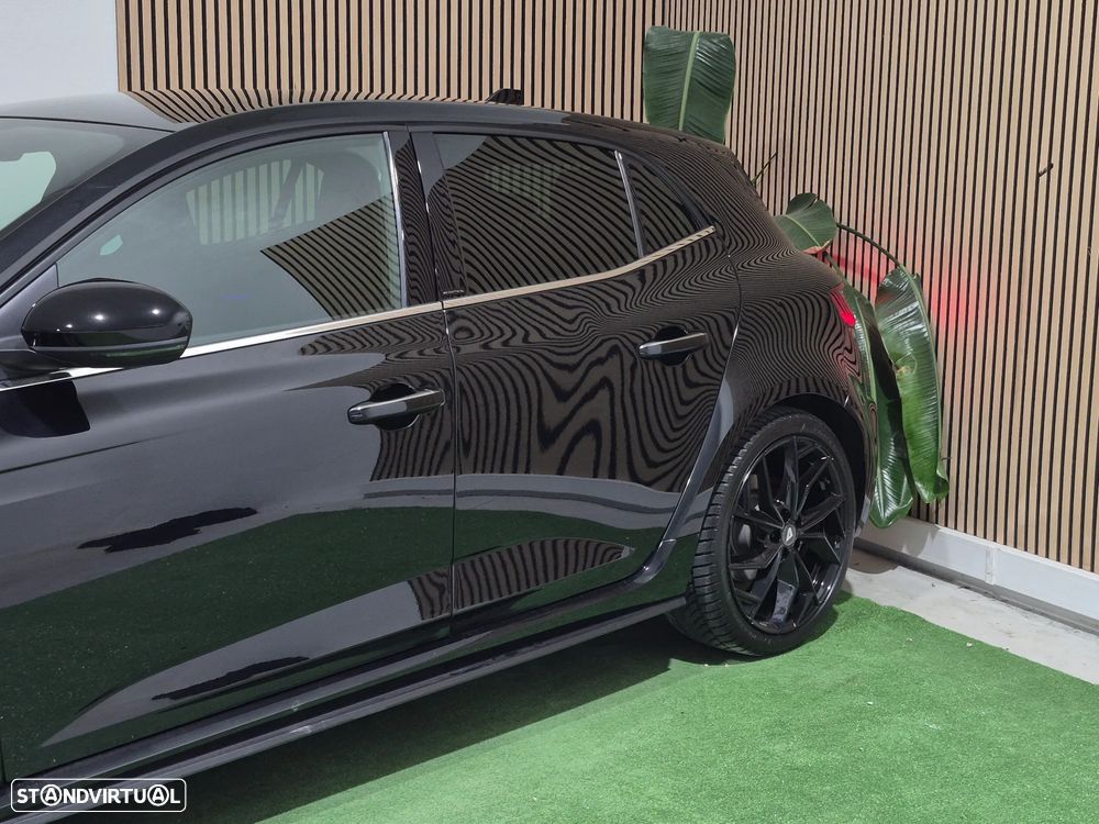 Renault Mégane 1.8 TCe R.S. Trophy EDC - 4