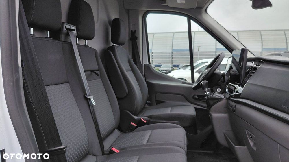 Ford Transit - 11