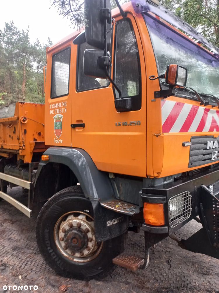 MAN LE 18.250  SPECJALNY 4X4 - 1