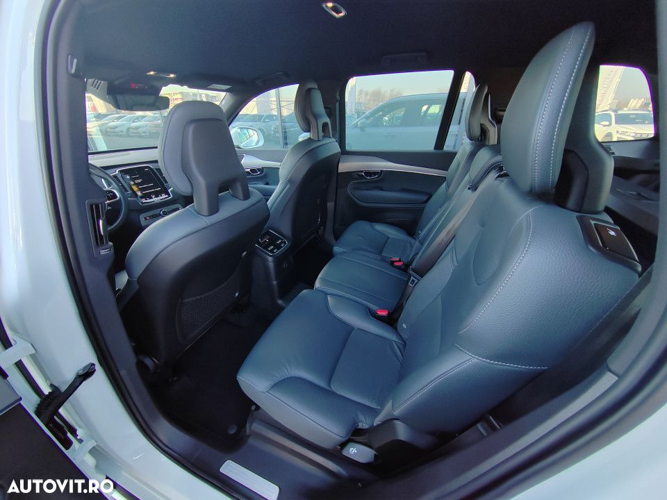 Volvo XC 90 T8 AWD Twin Engine Geartronic Momentum - 18