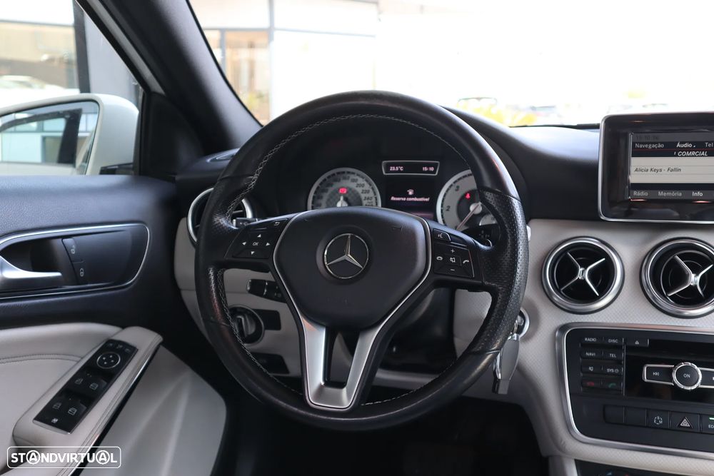 Mercedes-Benz A 180 CDI 7G-DCT Urban - 9