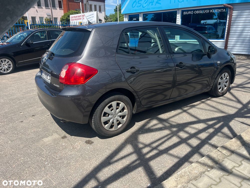 Toyota Auris 1.4 VVT-i - 9