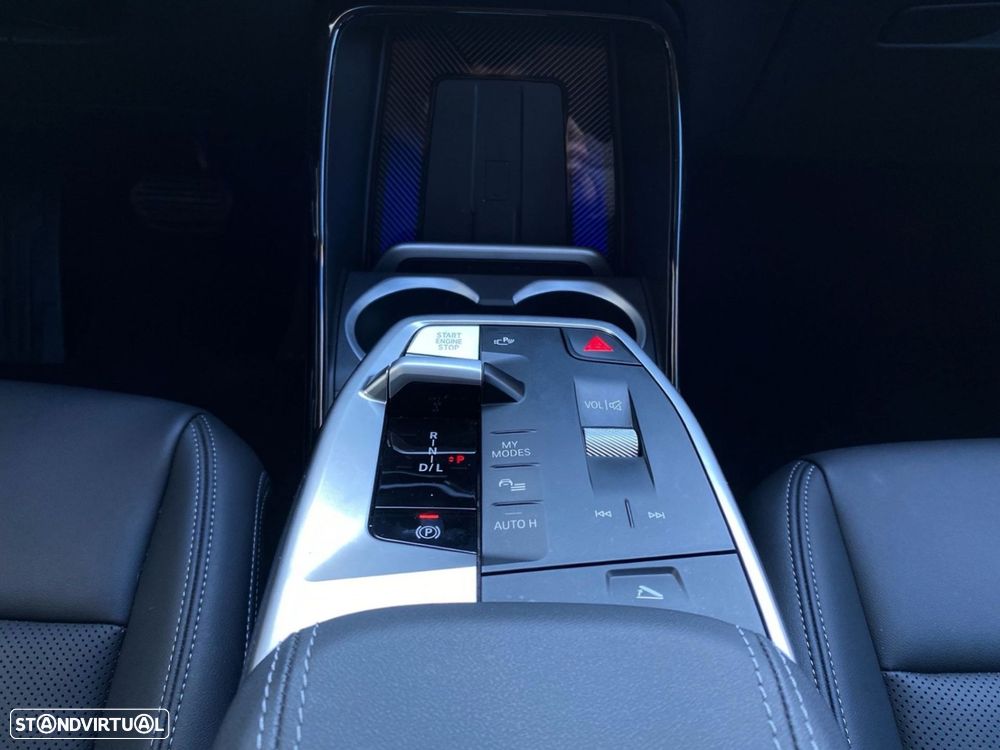 BMW X1 sDrive18d xLine - 11