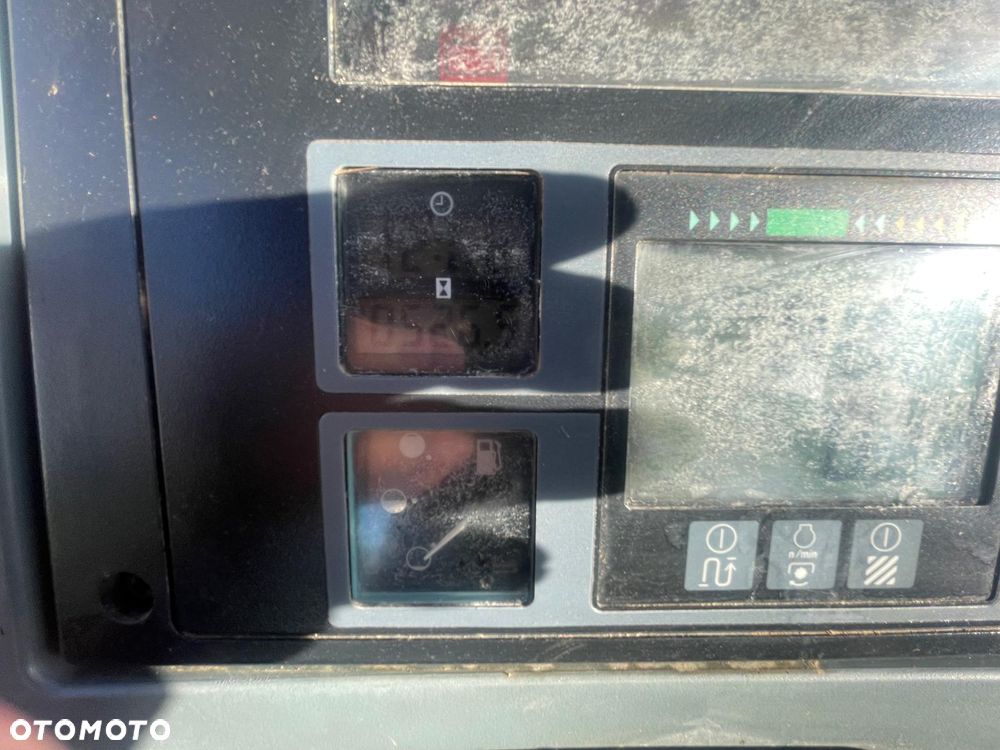 McCormick MC 115 - 9