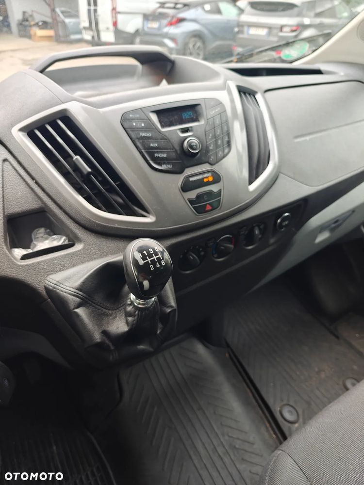 Ford Transit - 10