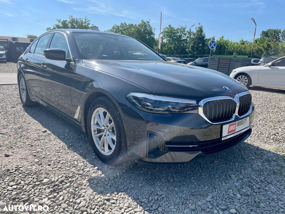 BMW Seria 5 518d Aut. Luxury Line - 2