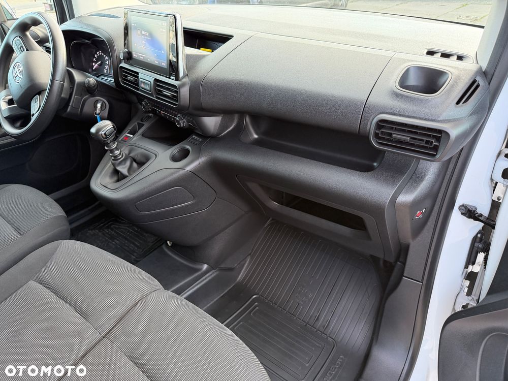 Toyota Proace City - 10