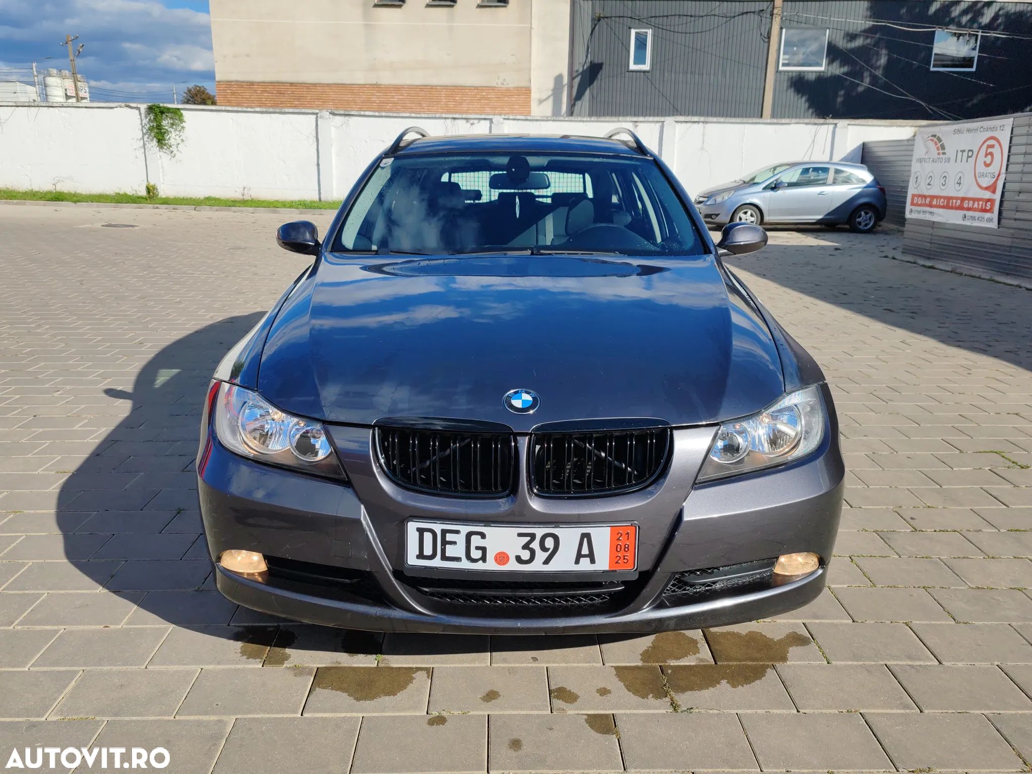 BMW Seria 3 318d - 1