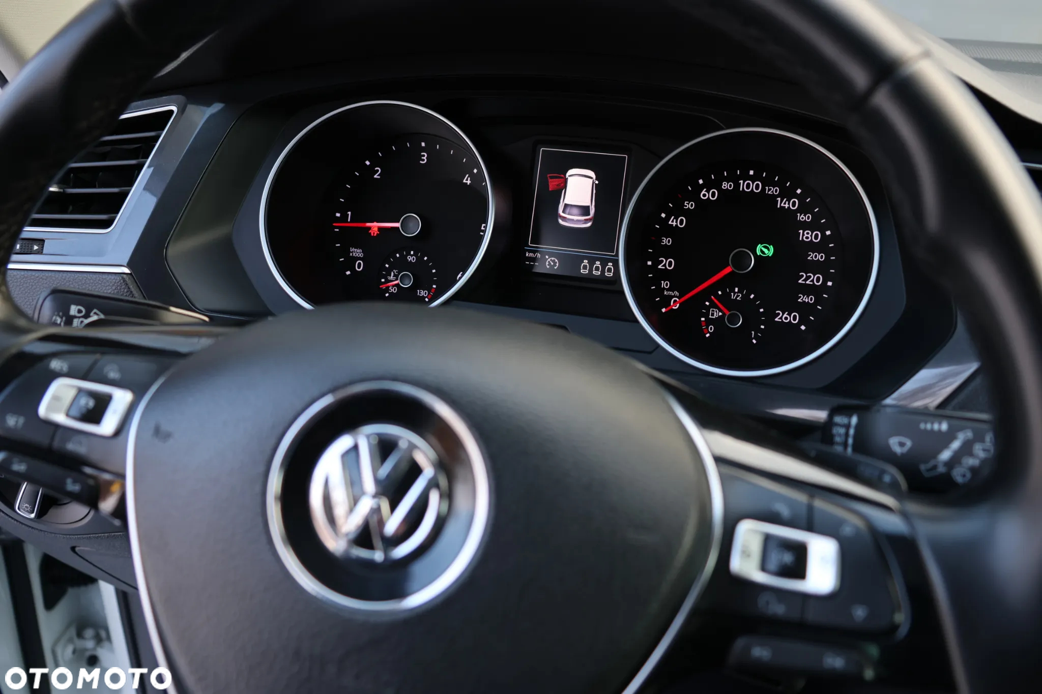 Volkswagen Tiguan 2.0 TDI SCR DSG R-Line - 24