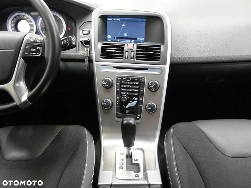 Volvo XC 60 - 33