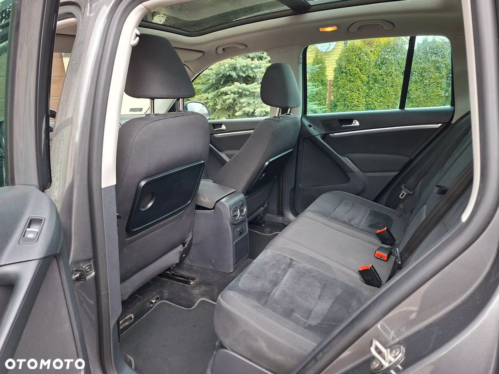 Volkswagen Tiguan - 8
