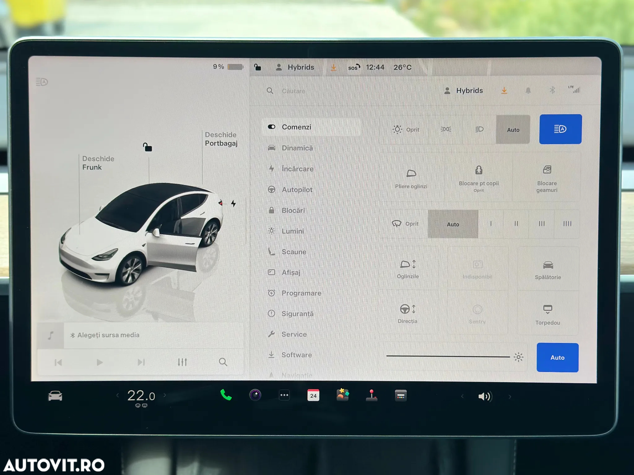 Tesla Model Y Long Range Dual Motor AWD - 22