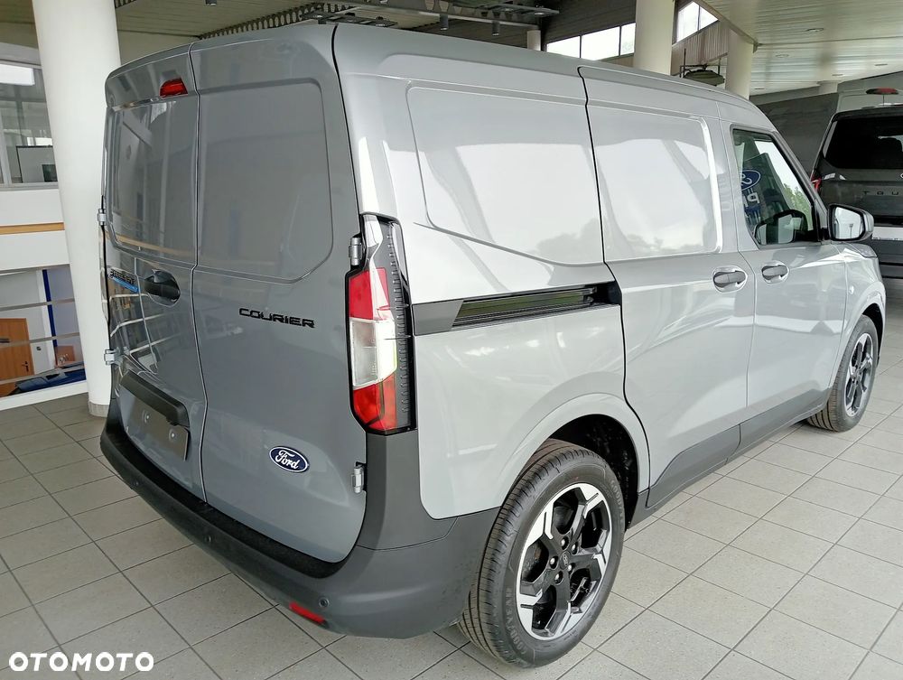 Ford E-Transit Couirer - 5