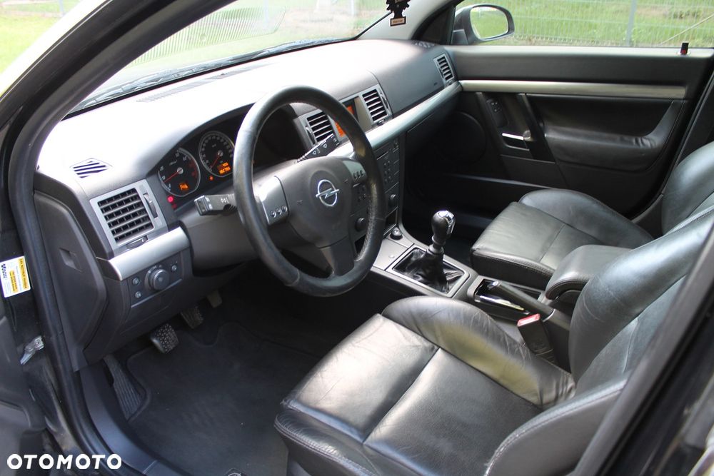 Opel Signum 2.0 T Cosmo - 10