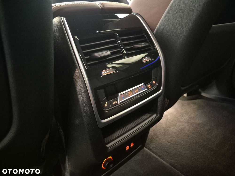 BMW X7 xDrive40d mHEV M Sport sport - 27