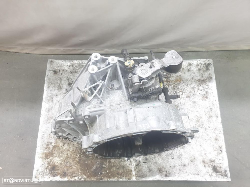 CAIXA DE VELOCIDADES MERCEDES-BENZ CLASE A BM 176 REF. 711645 - 1