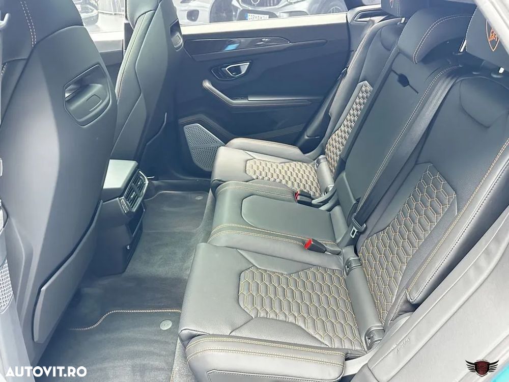 Lamborghini URUS Standard - 22