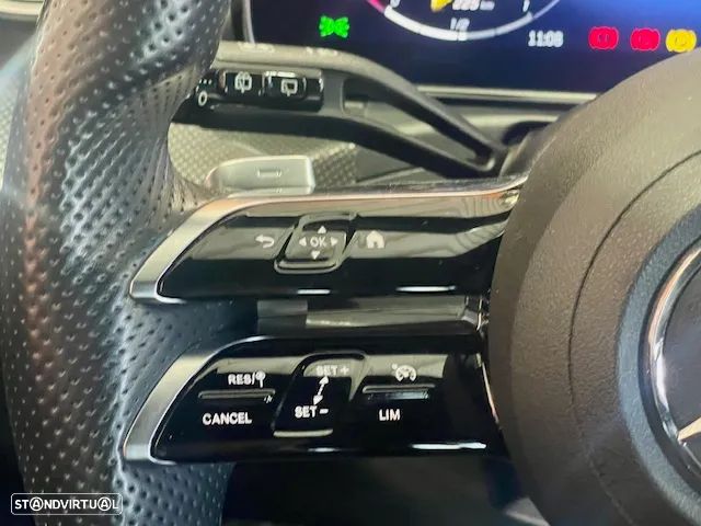 Mercedes-Benz C 300 e AMG Line - 11