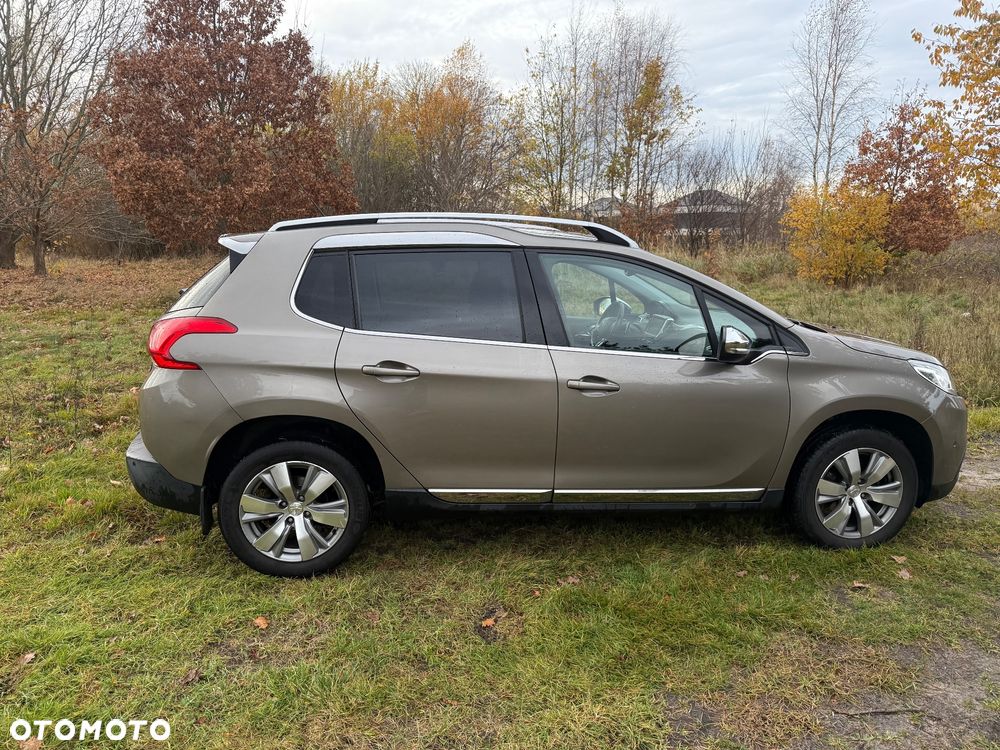 Peugeot 2008 82 e-VTI ETG5 Allure - 21