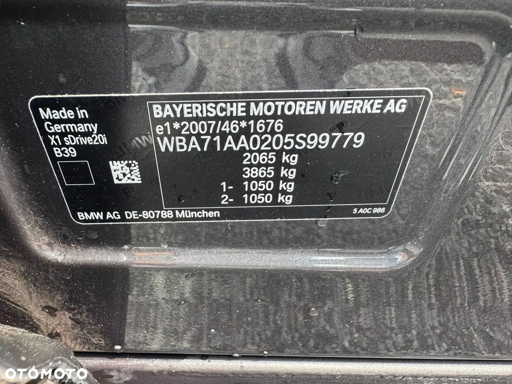 BMW X1 sDrive20i Advantage - 21