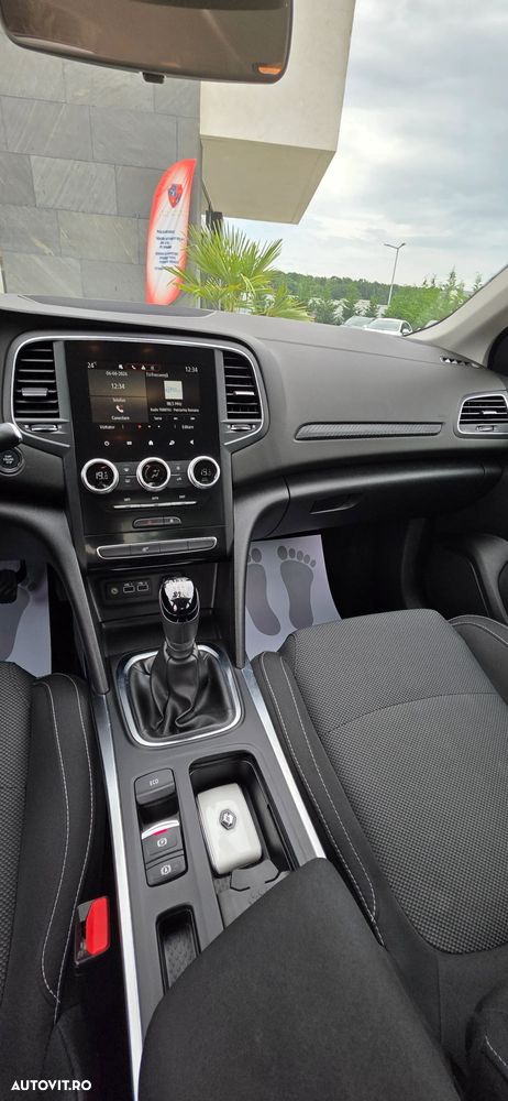 Renault Megane TCe 140 GPF Equilibre - 29