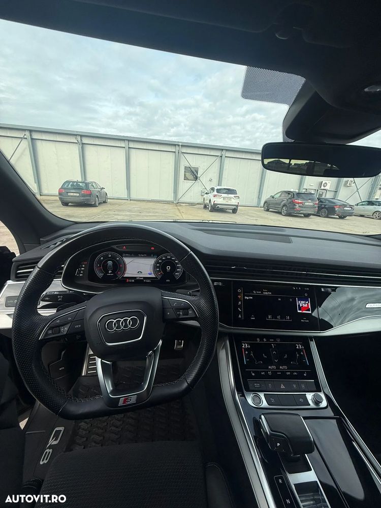 Audi Q8 - 18