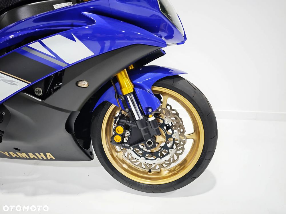 Yamaha R6 - 10