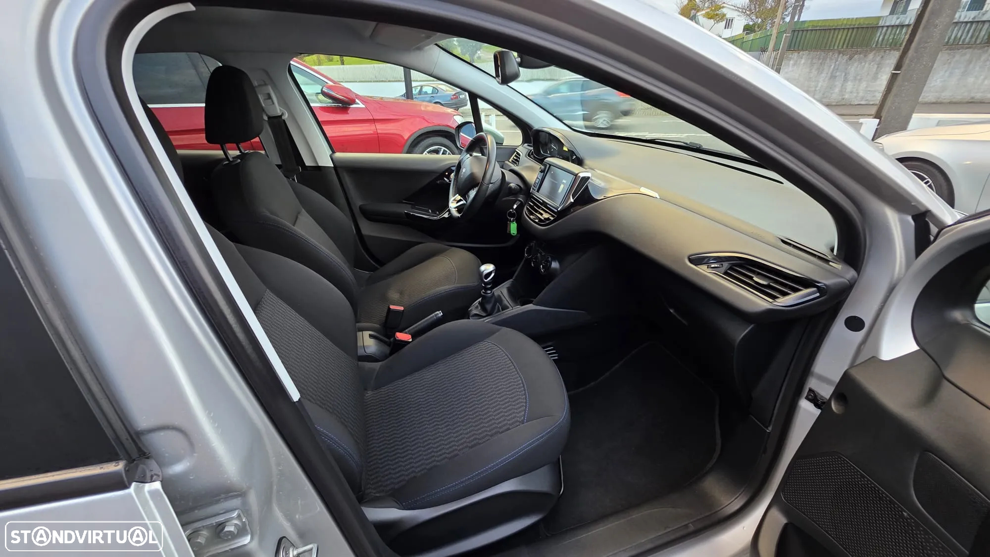 Peugeot 208 1.5 BlueHDi Signature - 13