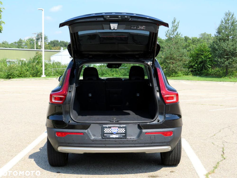 Volvo XC 40 T5 AWD Momentum - 6
